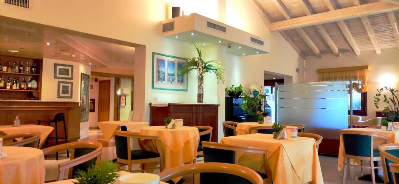 Hotel Luna Vigonovo エクステリア 写真